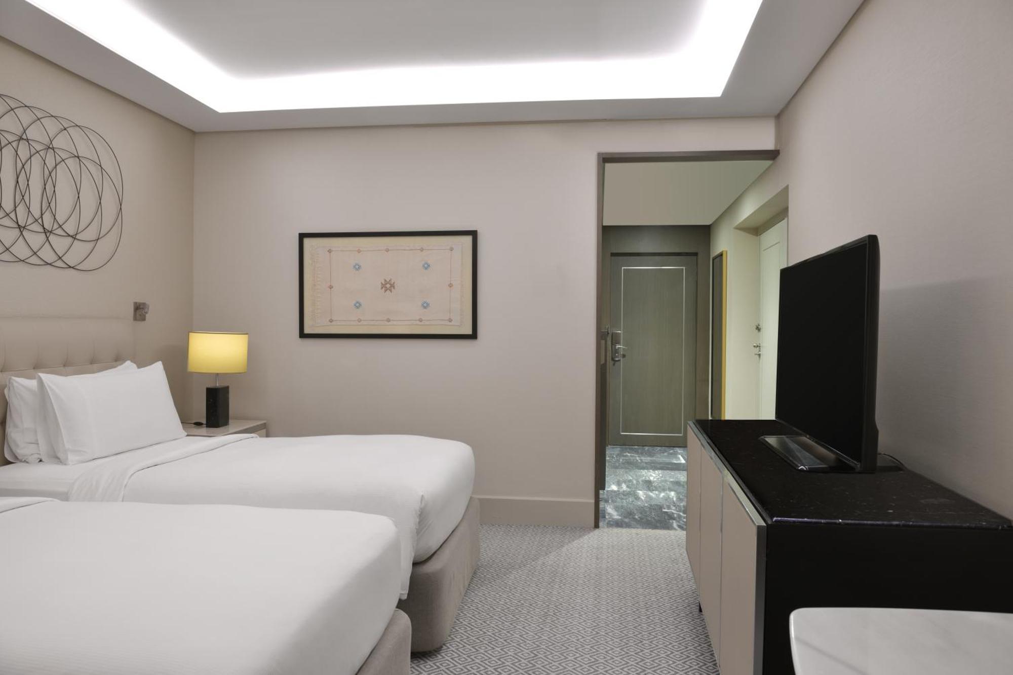 힐튼 탕헤르 시티 센터 호텔 앤 레지던스 외부 사진 A room at the hotel