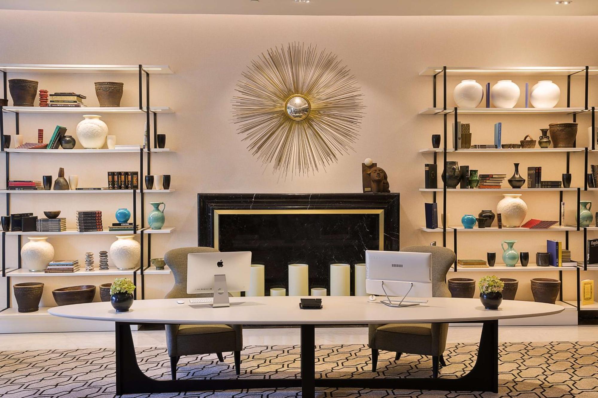 힐튼 탕헤르 시티 센터 호텔 앤 레지던스 외부 사진 The Library at The Ritz-Carlton, Boston